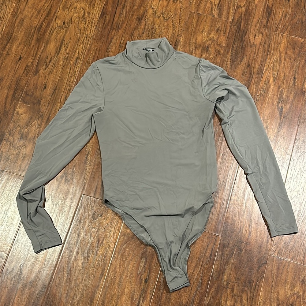 Zara bodysuit never been worn